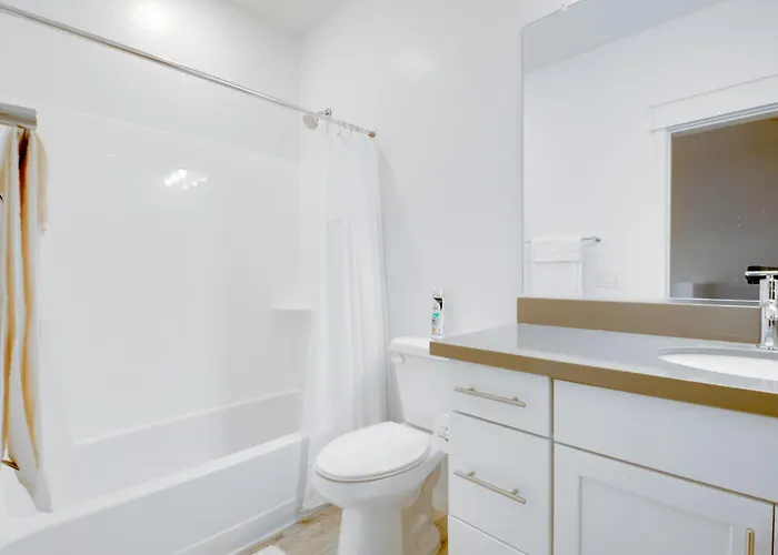 1 Mi To Intel Campus! Townhome W/ Pools Chandler
