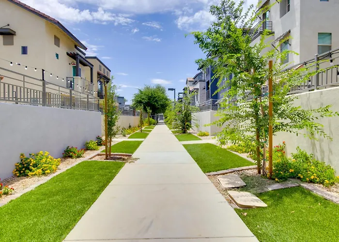 1 Mi To Intel Campus! Townhome W/ Pools * Chandler